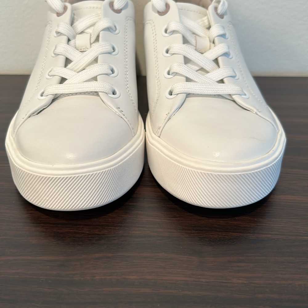 New Naturalizer brand womens Morrison 2.0 sneakers, sz 5.5 - Picture 6 of 8